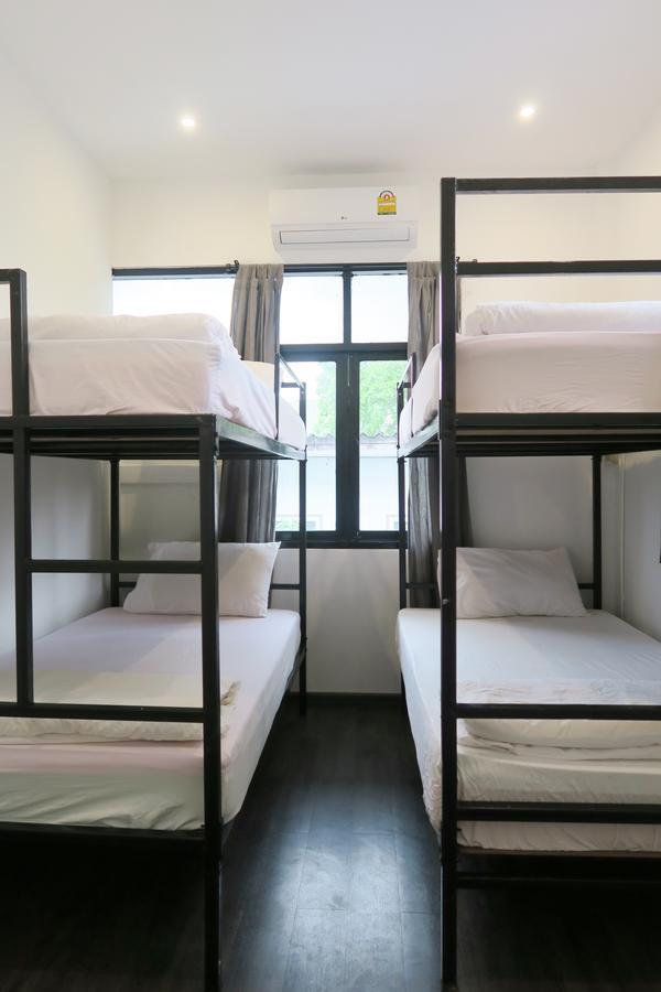 Hostel The Hidden House Bangkok Exterior foto