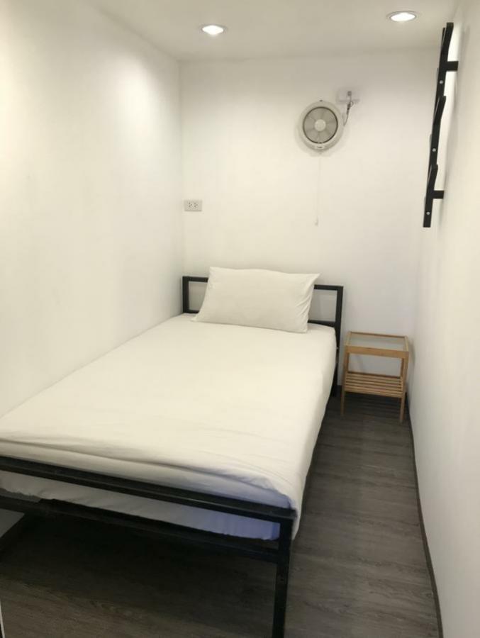 Hostel The Hidden House Bangkok Zimmer foto